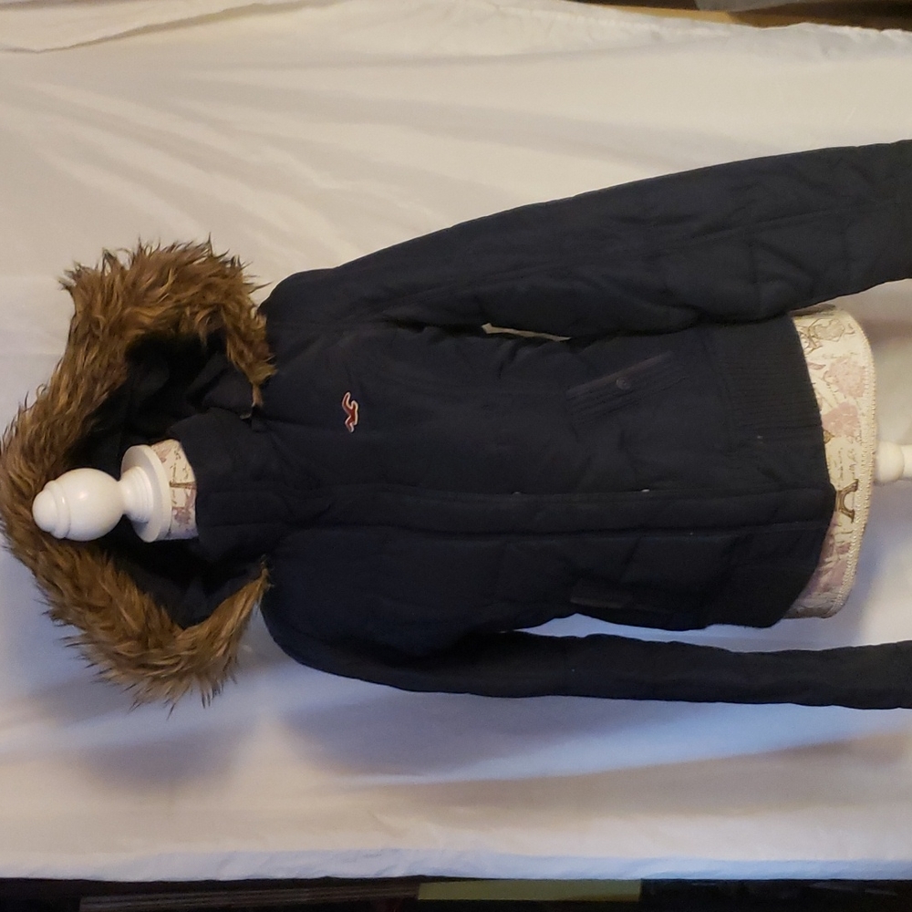 Hollister  winter jacket,detachable hood,size lg